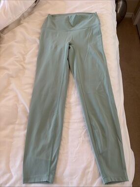 High-Rise Mint Green Leggings — Smooth Everyday Activewear